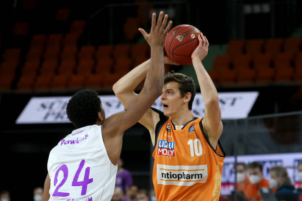 个人表现的 个人表现的